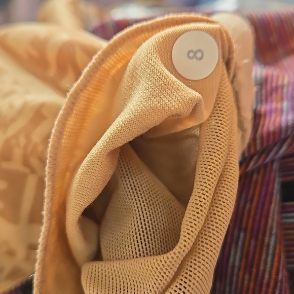 lululemon Scoop Neck Retro tank top - Picture 3 of 7